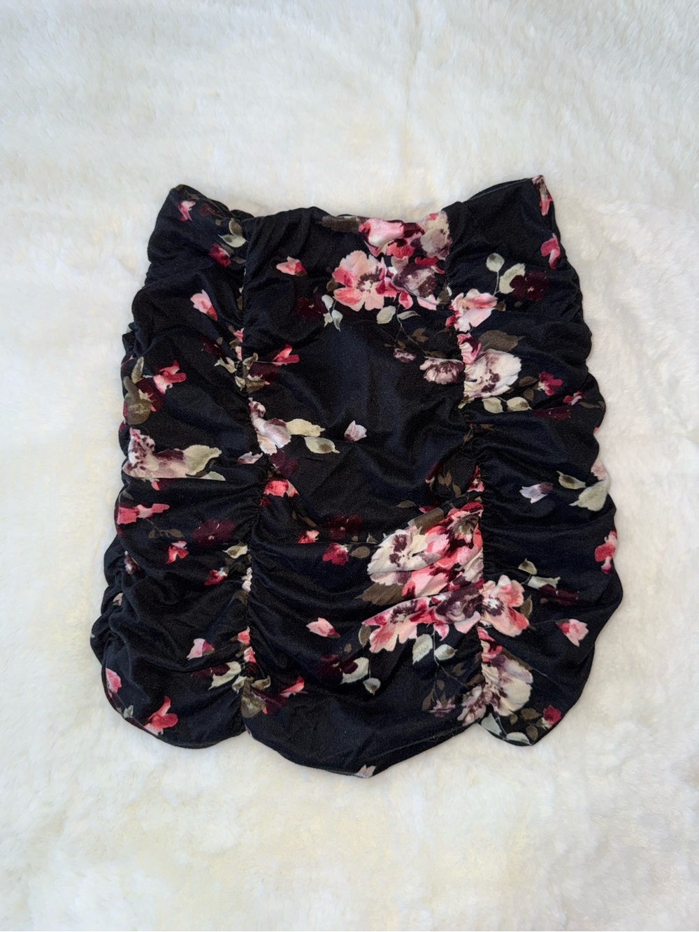 3/$30 Windsor Floral Ruched Mini Skirt Black Pink XS